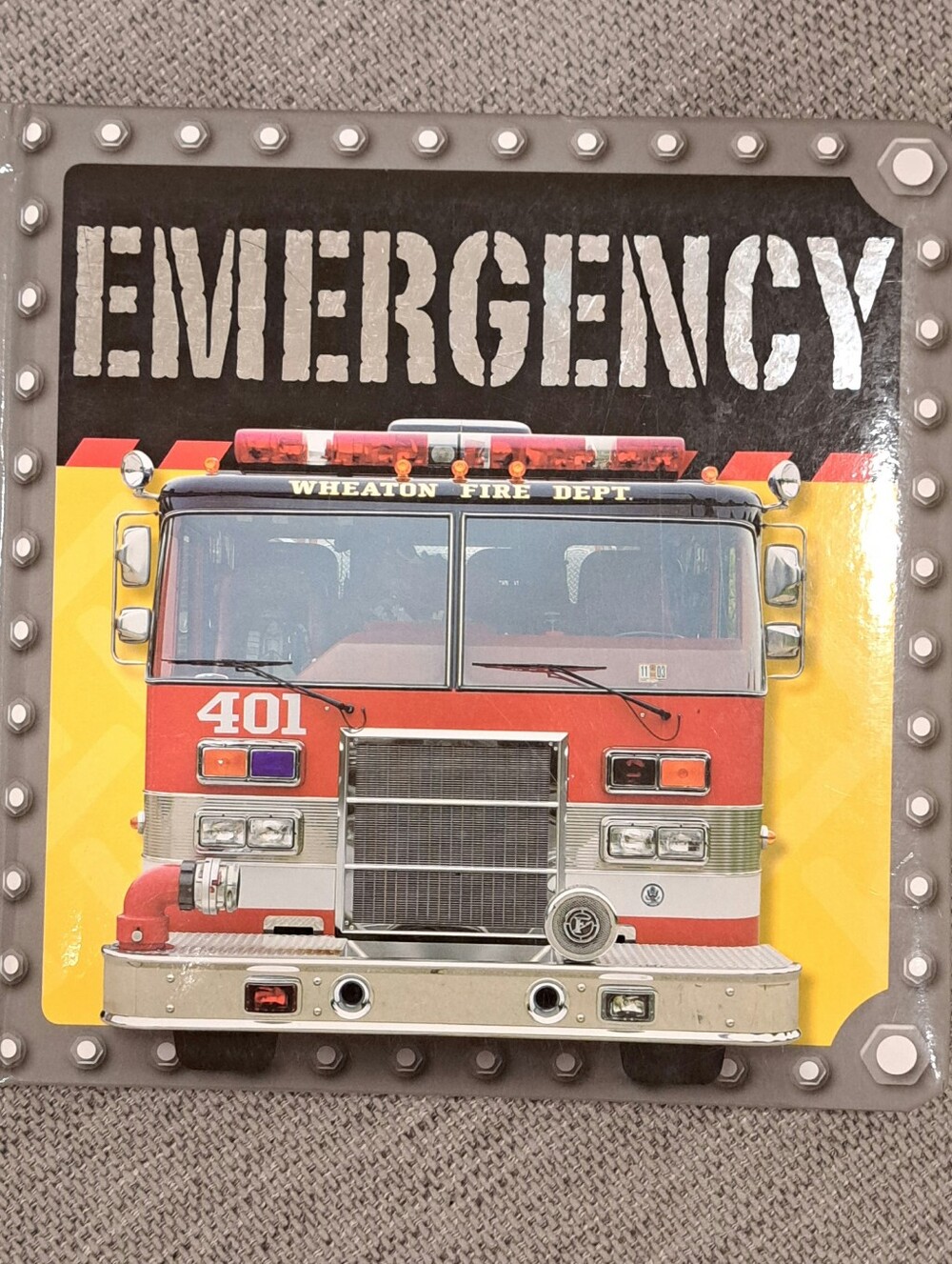 Kids Boardbook Emergency Vehicles - Castle Street Press